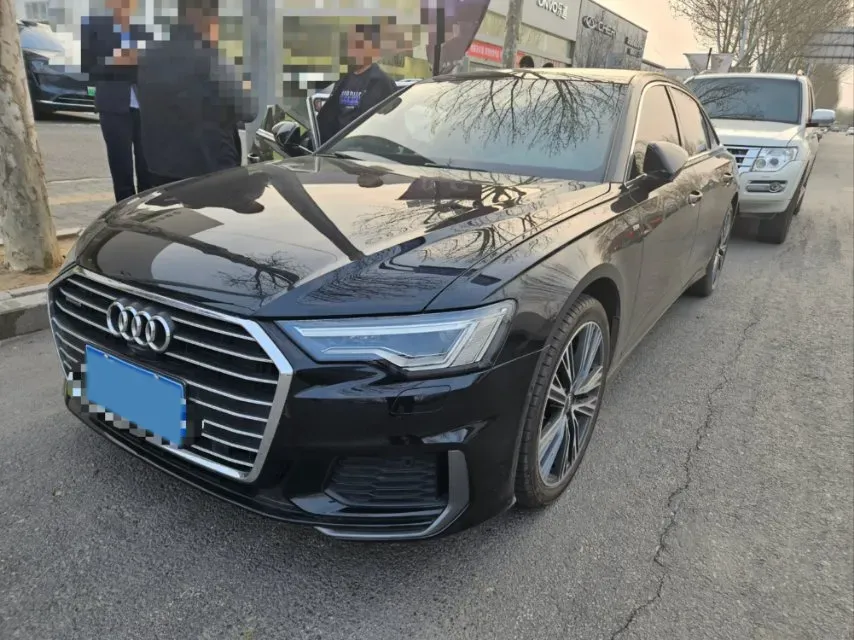 2021 Audi A6L 2.0T 224HP L4 7DCT,autocango,china used car exporter,china ev exporter,chinese used car exporter,chinese used ev exporter