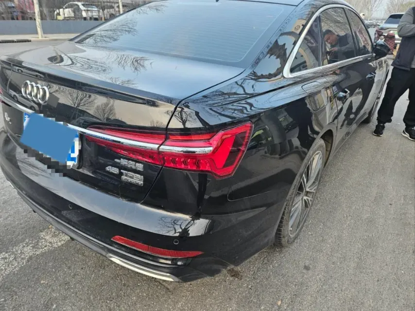2021 Audi A6L 2.0T 224HP L4 7DCT,autocango,china used car exporter,china ev exporter,chinese used car exporter,chinese used ev exporter