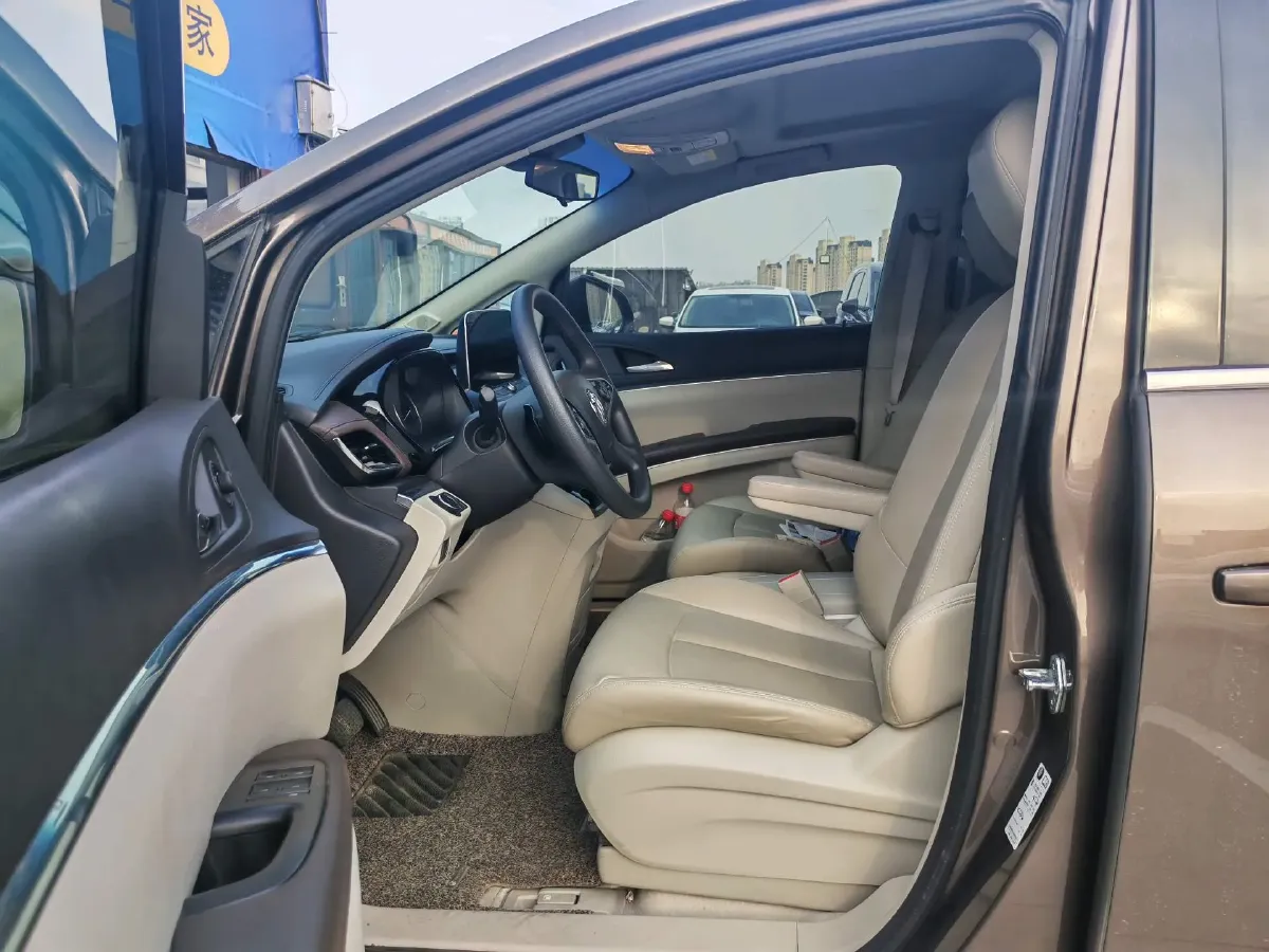 2023 Buick GL8 2.0T 237HP L4 9AT,autocango,china used car exporter,china ev exporter,chinese used car exporter,chinese used ev exporter