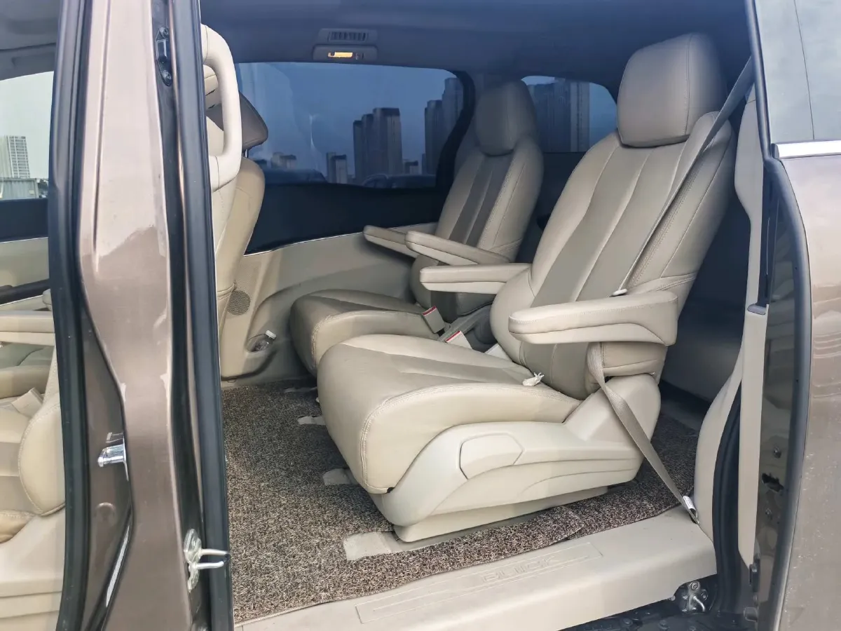 2023 Buick GL8 2.0T 237HP L4 9AT,autocango,china used car exporter,china ev exporter,chinese used car exporter,chinese used ev exporter