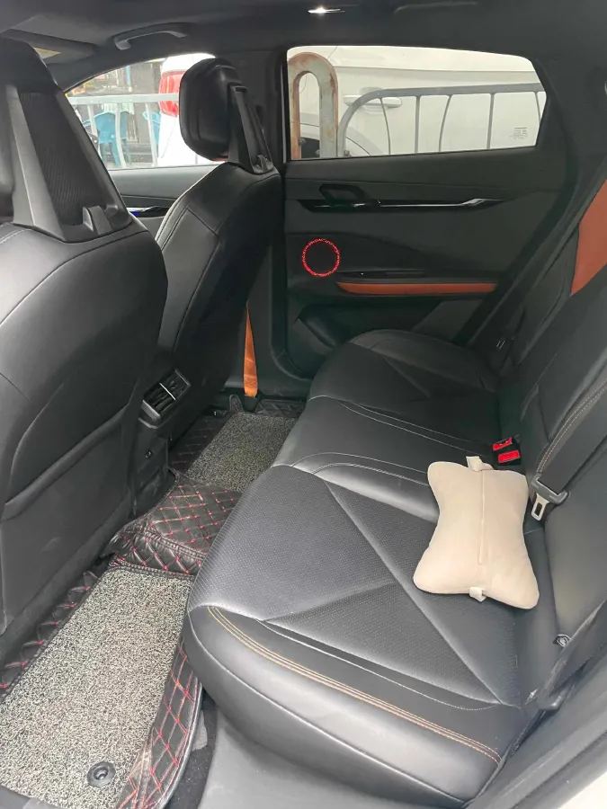 2022 ChangAn UNI-V 1.5T 188HP L4 7DCT,autocango,china used car exporter,china ev exporter,chinese used car exporter,chinese used ev exporter