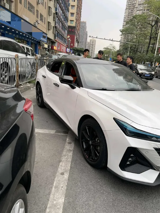 2022 ChangAn UNI-V 1.5T 188HP L4 7DCT,autocango,china used car exporter,china ev exporter,chinese used car exporter,chinese used ev exporter