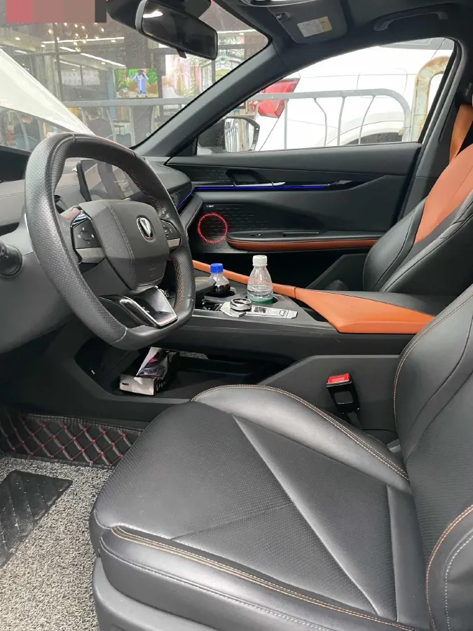 2022 ChangAn UNI-V 1.5T 188HP L4 7DCT,autocango,china used car exporter,china ev exporter,chinese used car exporter,chinese used ev exporter