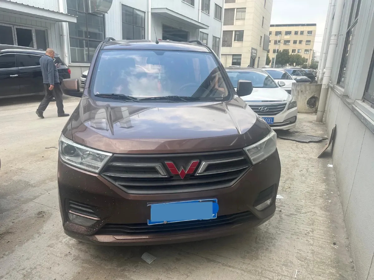 2019 WuLing HongGuang 1.5L 99HP L4 6MT,autocango,china used car exporter,china ev exporter,chinese used car exporter,chinese used ev exporter
