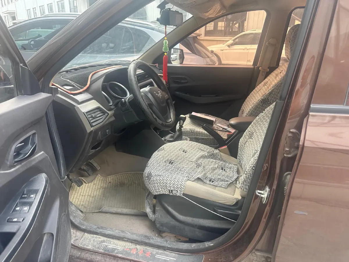 2019 WuLing HongGuang 1.5L 99HP L4 6MT,autocango,china used car exporter,china ev exporter,chinese used car exporter,chinese used ev exporter