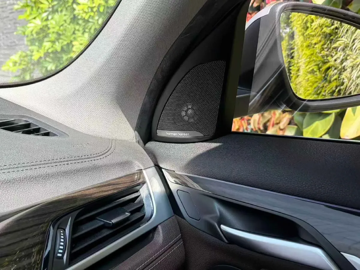 2021 BMW X1 2.0T 192HP L4 8AT,autocango,china used car exporter,china ev exporter,chinese used car exporter,chinese used ev exporter