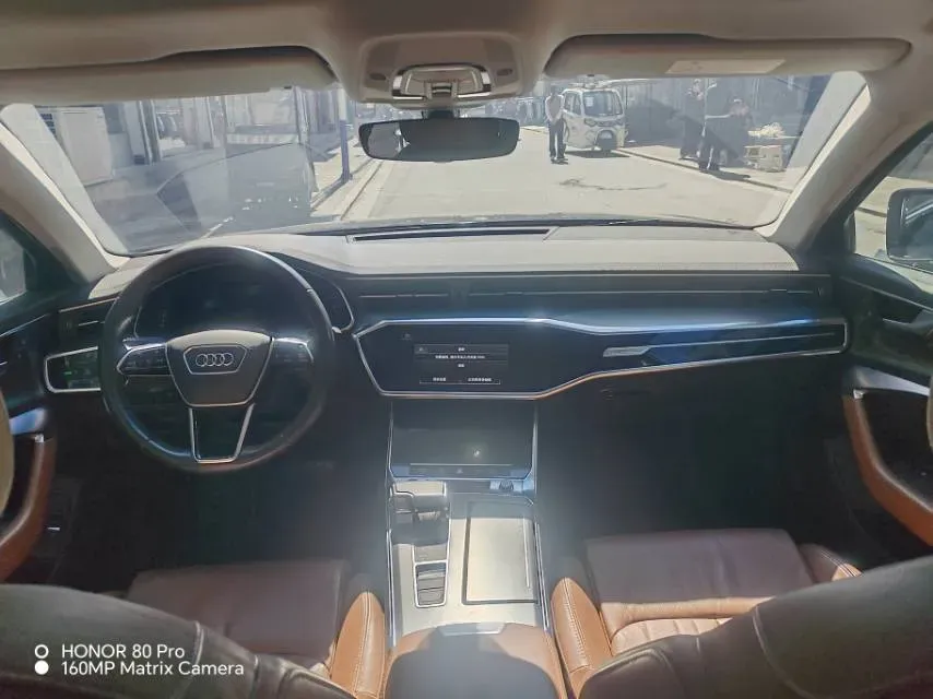 2021 Audi A6L 2.0T 224HP L4 7DCT,autocango,china used car exporter,china ev exporter,chinese used car exporter,chinese used ev exporter