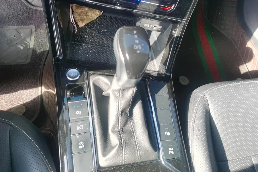 2024 Volkswagen Passat 2.0T 220HP L4 7DCT,autocango,china used car exporter,china ev exporter,chinese used car exporter,chinese used ev exporter