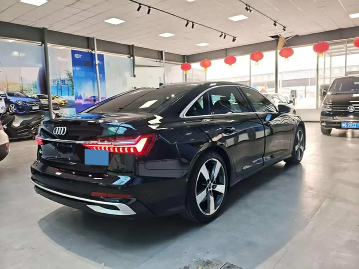 2023 Audi A6L 2.0T 245HP L4 7DCT,autocango,china used car exporter,china ev exporter,chinese used car exporter,chinese used ev exporter