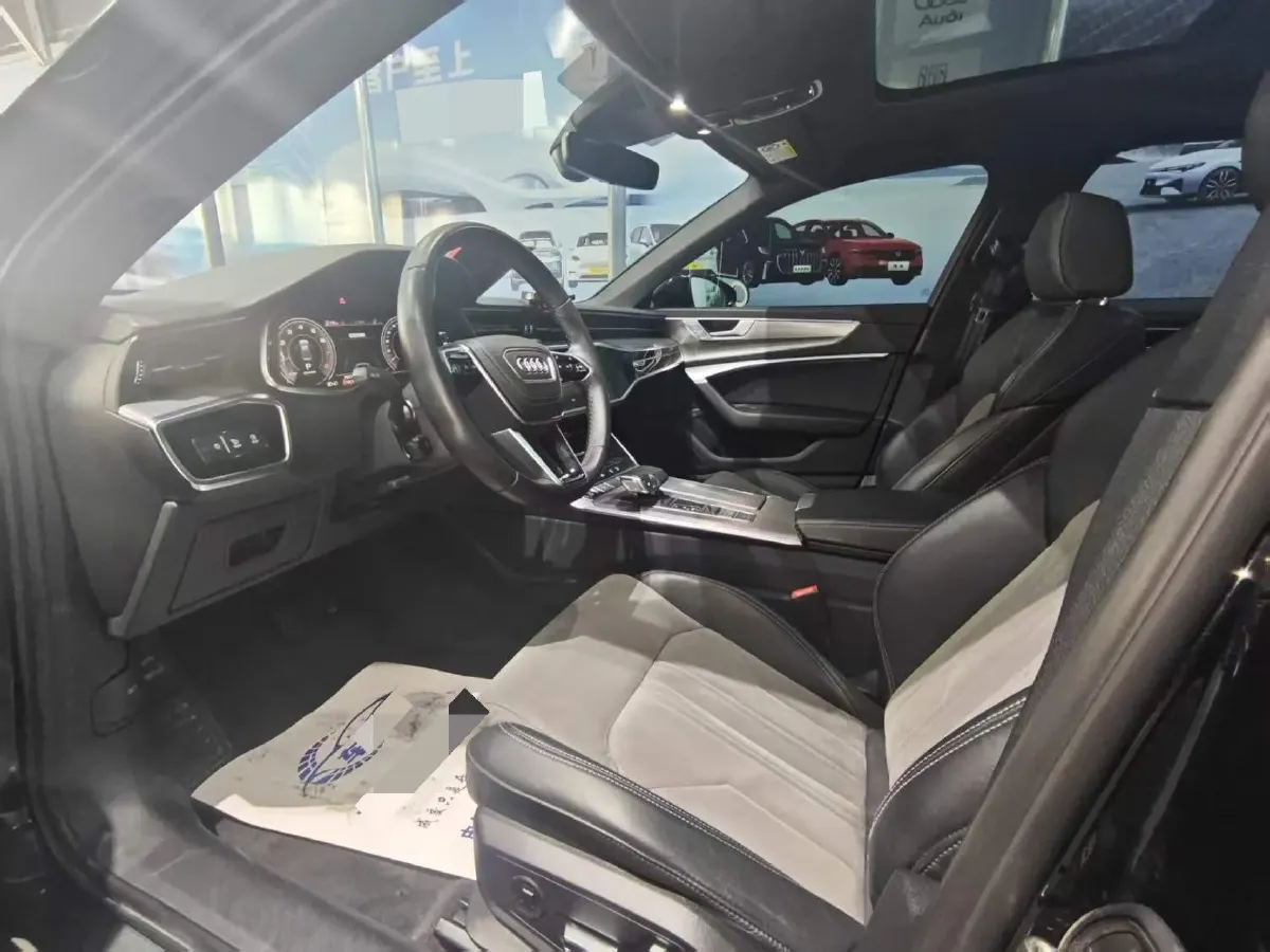 2023 Audi A6L 2.0T 245HP L4 7DCT,autocango,china used car exporter,china ev exporter,chinese used car exporter,chinese used ev exporter