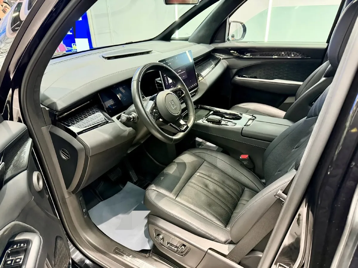 2022 Zeekr 009 BEV 116KWH,autocango,china used car exporter,china ev exporter,chinese used car exporter,chinese used ev exporter