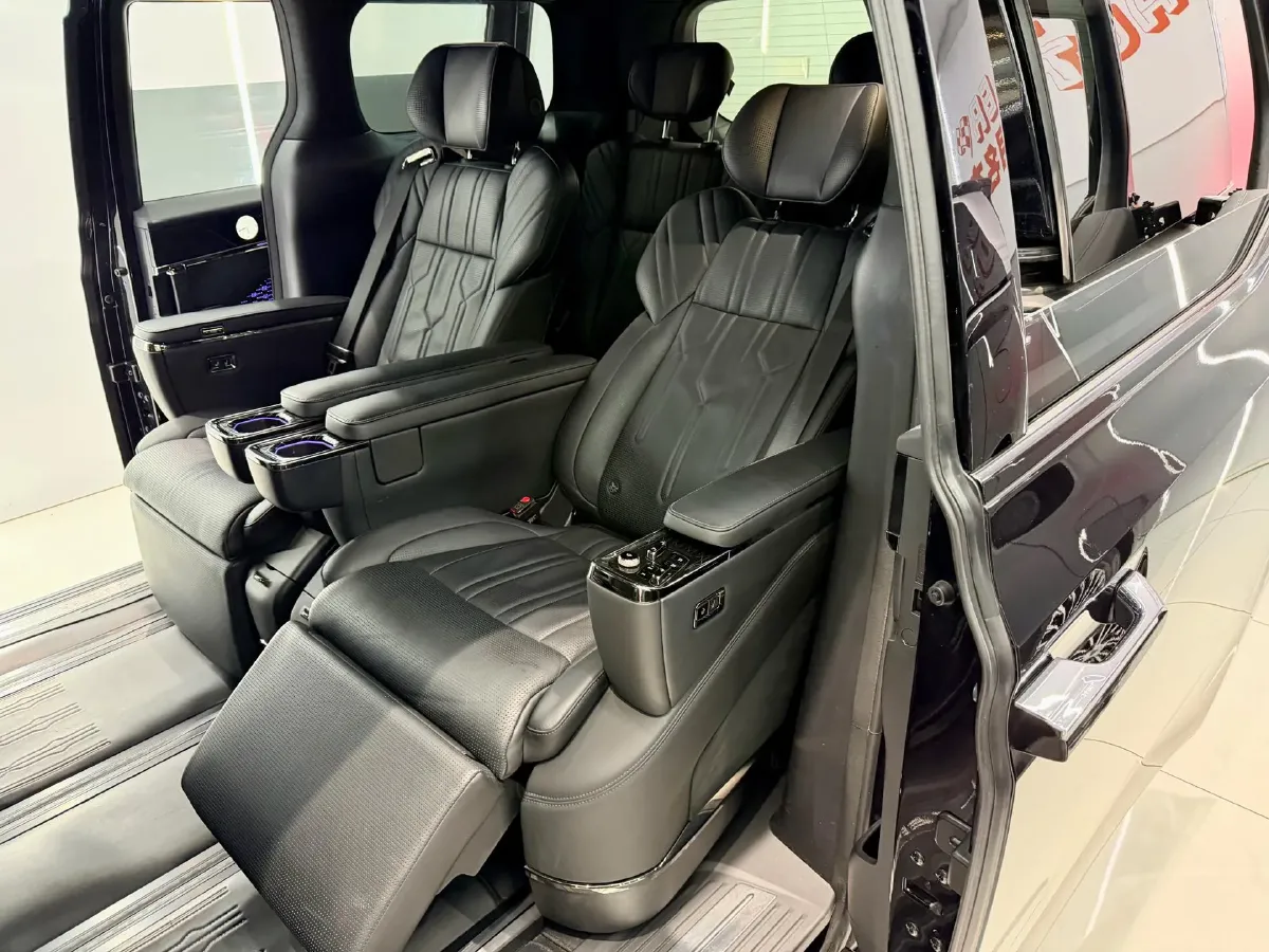 2022 Zeekr 009 BEV 116KWH,autocango,china used car exporter,china ev exporter,chinese used car exporter,chinese used ev exporter