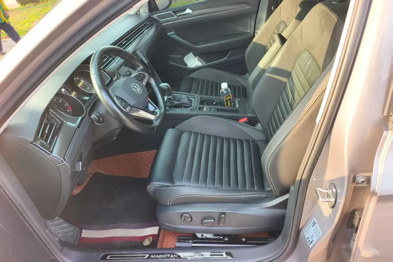 2020 Volkswagen Magotan 2.0T 186HP L4 7DCT,autocango,china used car exporter,china ev exporter,chinese used car exporter,chinese used ev exporter