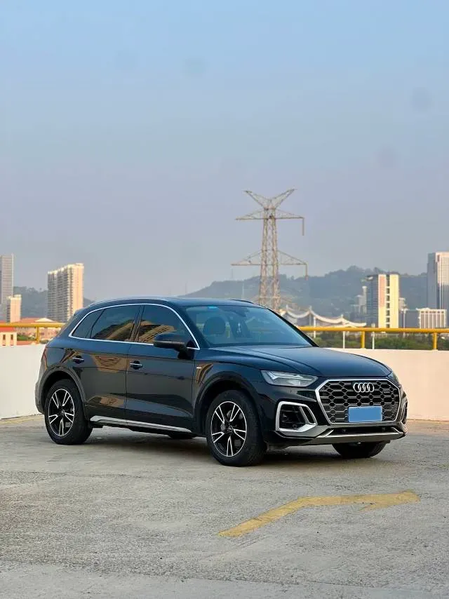2023 Audi Q5L 2.0T 190HP L4 7DCT,autocango,china used car exporter,china ev exporter,chinese used car exporter,chinese used ev exporter