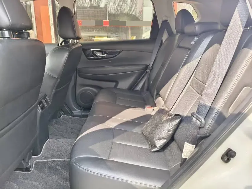 2021 Nissan X-Trail 2.0L 151HP L4 CVT,autocango,china used car exporter,china ev exporter,chinese used car exporter,chinese used ev exporter