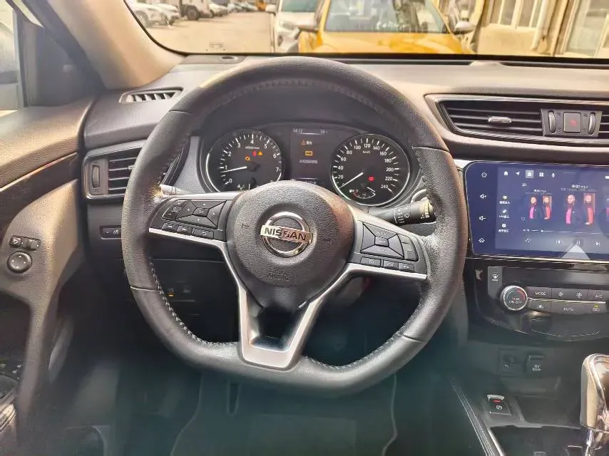 2021 Nissan X-Trail 2.0L 151HP L4 CVT,autocango,china used car exporter,china ev exporter,chinese used car exporter,chinese used ev exporter