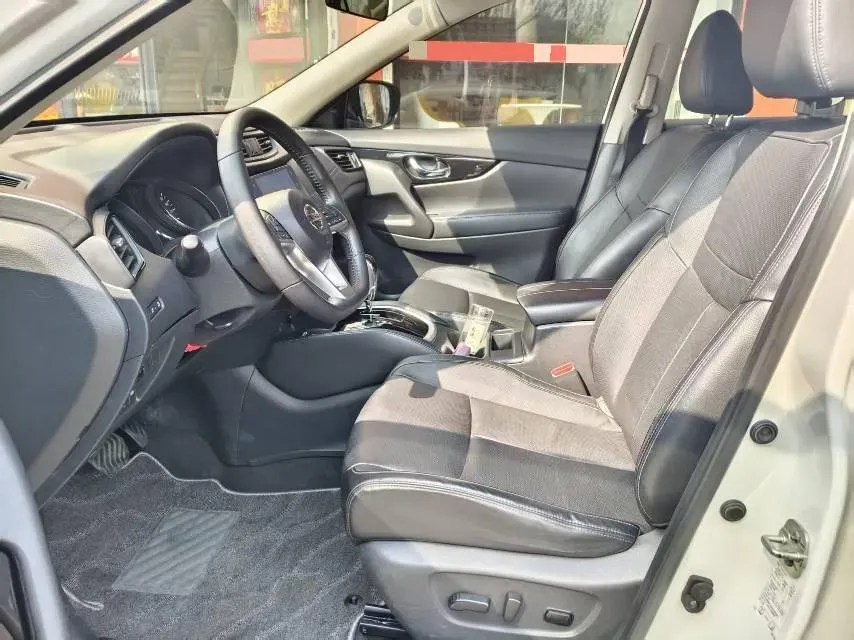 2021 Nissan X-Trail 2.0L 151HP L4 CVT,autocango,china used car exporter,china ev exporter,chinese used car exporter,chinese used ev exporter