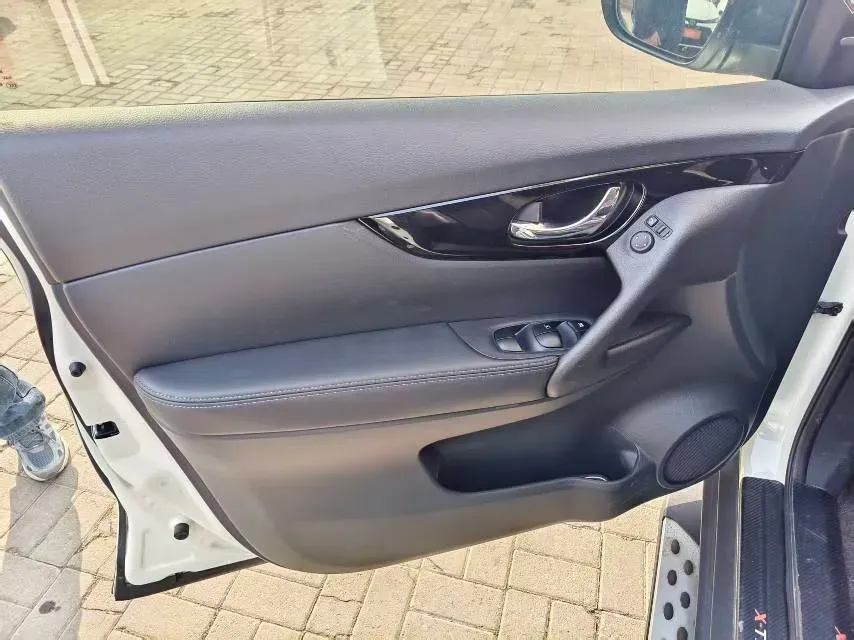 2021 Nissan X-Trail 2.0L 151HP L4 CVT,autocango,china used car exporter,china ev exporter,chinese used car exporter,chinese used ev exporter