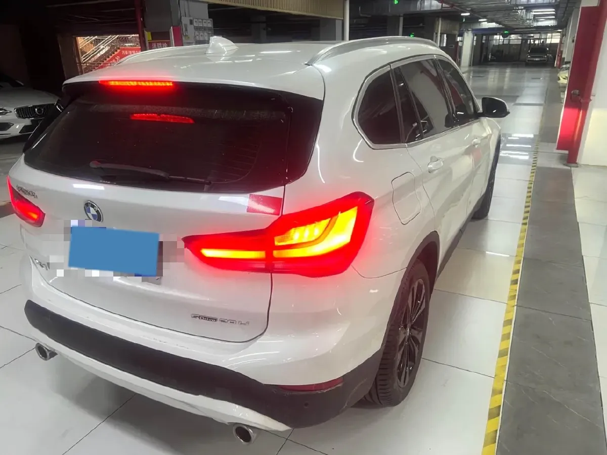 2021 BMW X1 1.5T 140HP L3 7DCT,autocango,china used car exporter,china ev exporter,chinese used car exporter,chinese used ev exporter