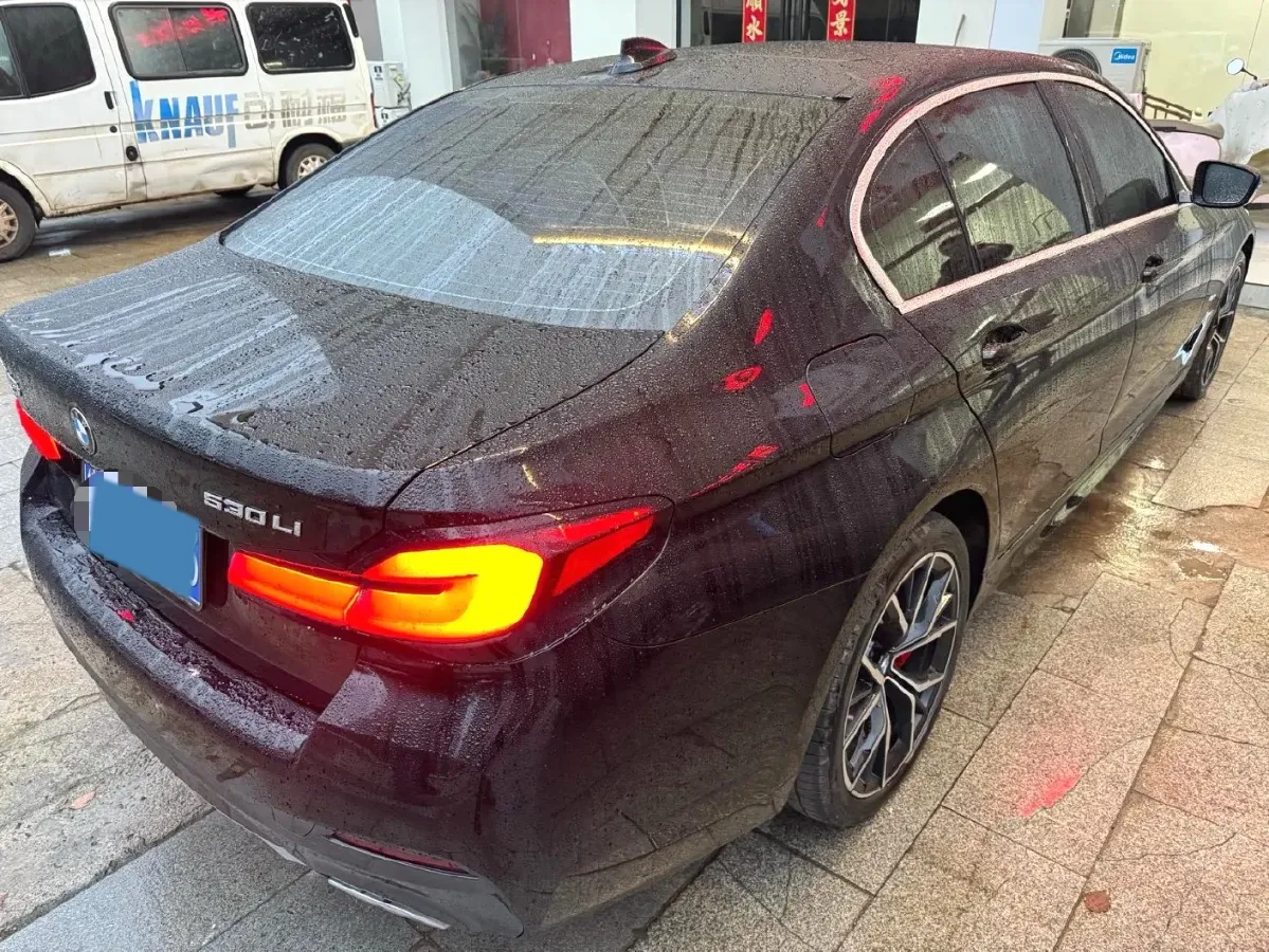 2021 BMW 5 Series 2.0T 252HP L4 8AT,autocango,china used car exporter,china ev exporter,chinese used car exporter,chinese used ev exporter