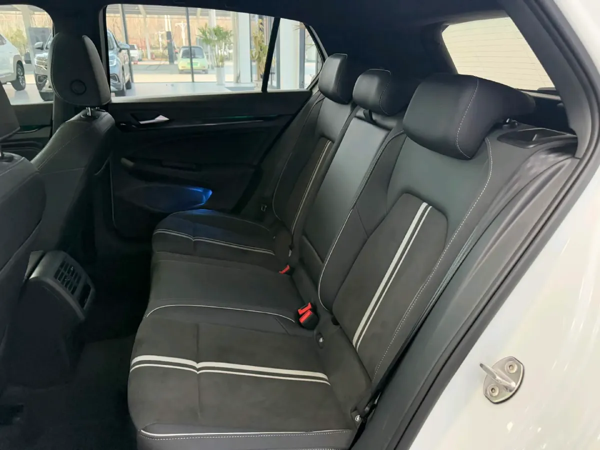 2021 Volkswagen Golf 1.4T 150HP L4 7DCT,autocango,china used car exporter,china ev exporter,chinese used car exporter,chinese used ev exporter