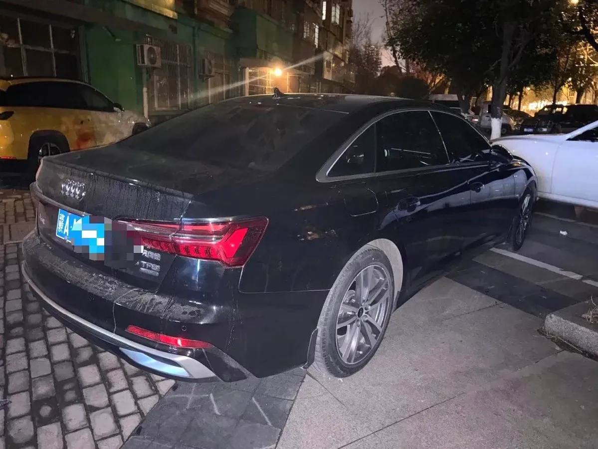 2024 Audi A6L 2.0T 190HP L4 7DCT,autocango,china used car exporter,china ev exporter,chinese used car exporter,chinese used ev exporter