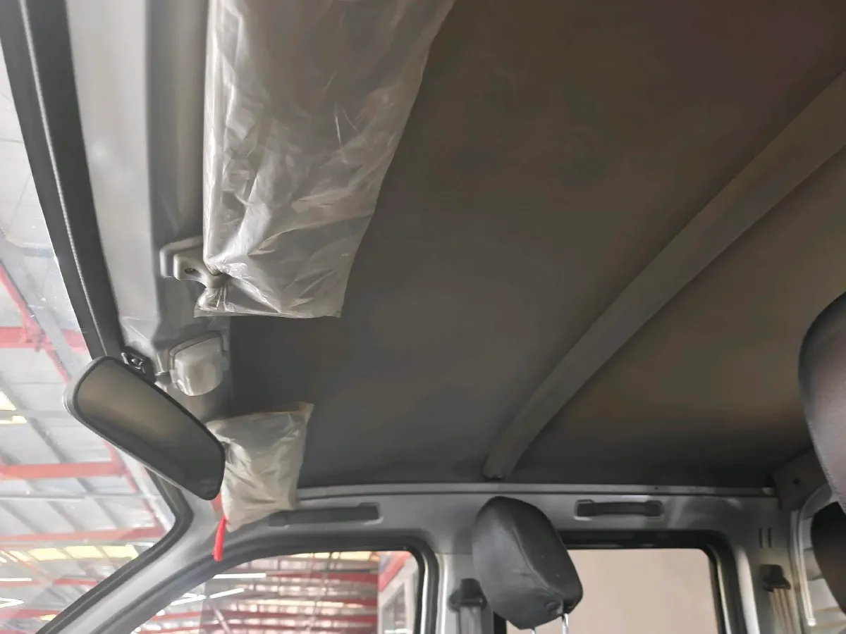 2023 WuLing RongGuang New Truck 1.5L 102HP L4 5MT,autocango,china used car exporter,china ev exporter,chinese used car exporter,chinese used ev exporter