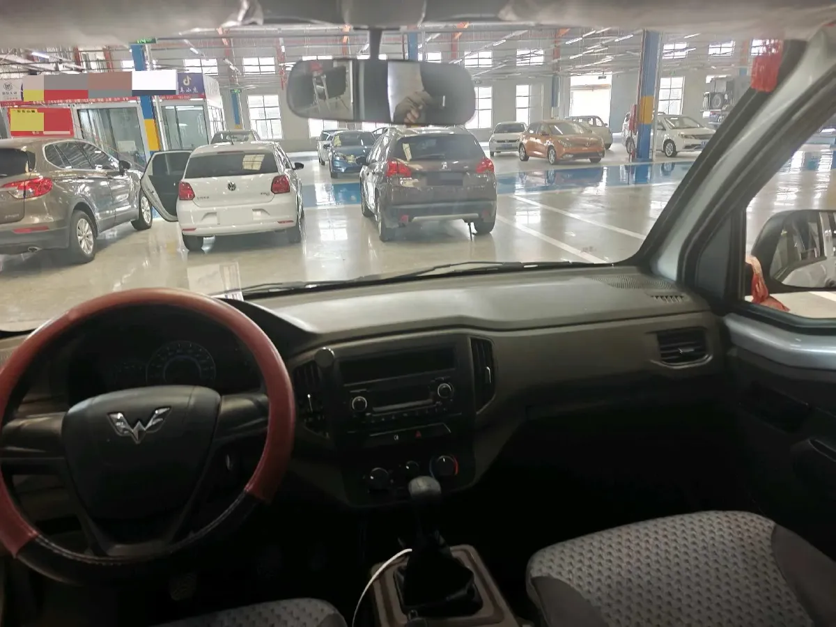 2023 WuLing RongGuang New Truck 1.5L 102HP L4 5MT,autocango,china used car exporter,china ev exporter,chinese used car exporter,chinese used ev exporter