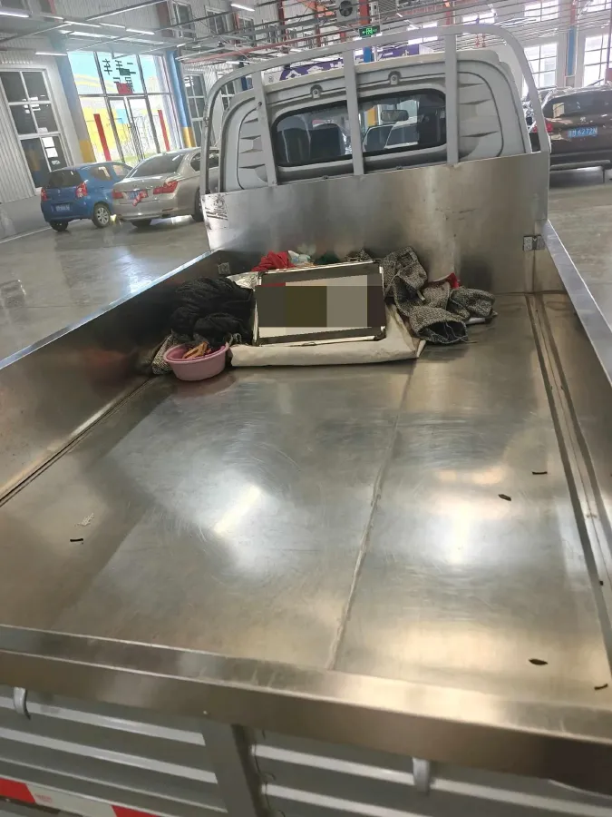 2023 WuLing RongGuang New Truck 1.5L 102HP L4 5MT,autocango,china used car exporter,china ev exporter,chinese used car exporter,chinese used ev exporter