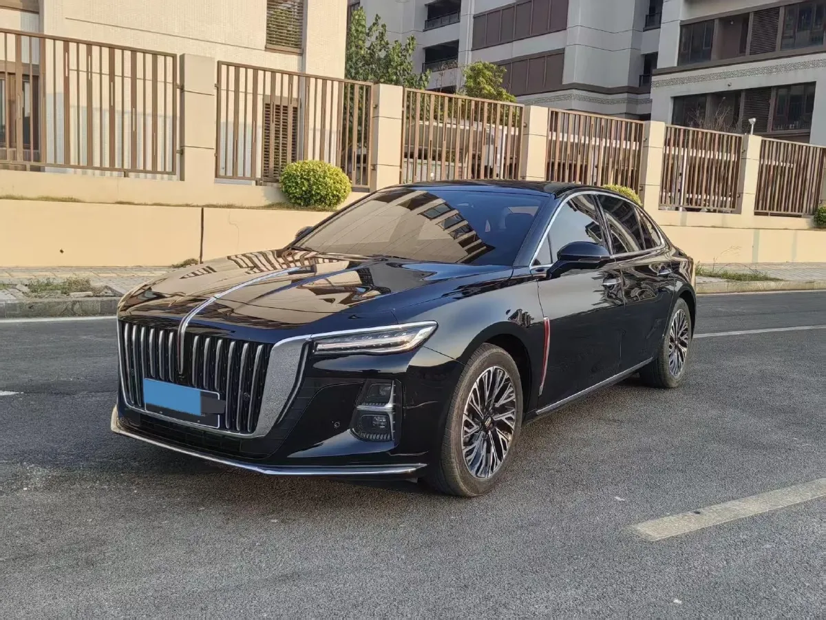 2024 HongQi H5 2.0T 224HP L4 8AT,autocango,china used car exporter,china ev exporter,chinese used car exporter,chinese used ev exporter