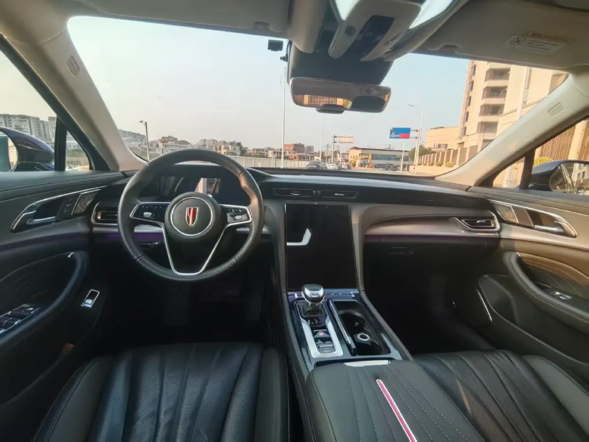 2024 HongQi H5 2.0T 224HP L4 8AT,autocango,china used car exporter,china ev exporter,chinese used car exporter,chinese used ev exporter