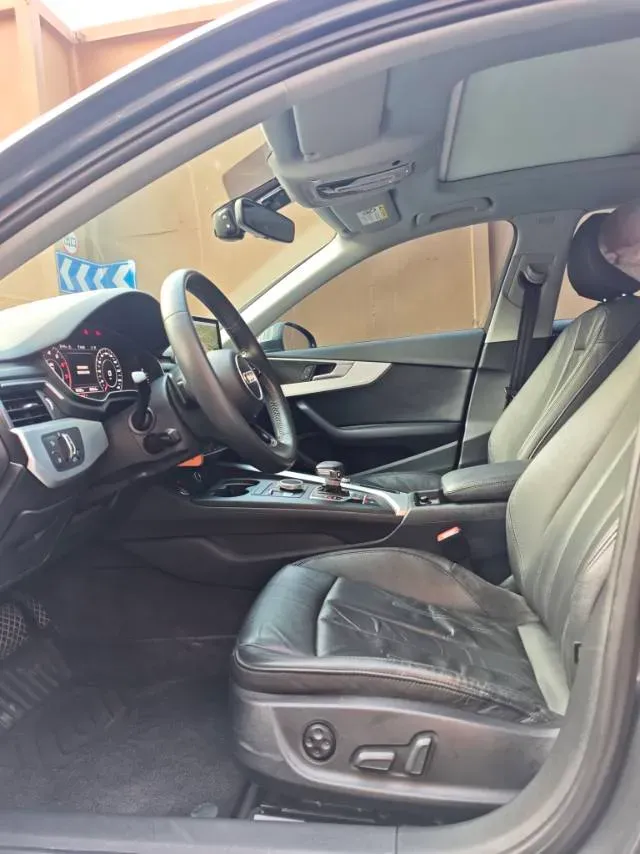 2019 Audi A4L 2.0T 190HP L4 7DCT,autocango,china used car exporter,china ev exporter,chinese used car exporter,chinese used ev exporter