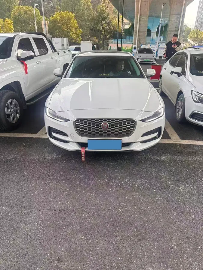 2020 Jaguar XEL 2.0T 250HP L4 8AT,autocango,china used car exporter,china ev exporter,chinese used car exporter,chinese used ev exporter