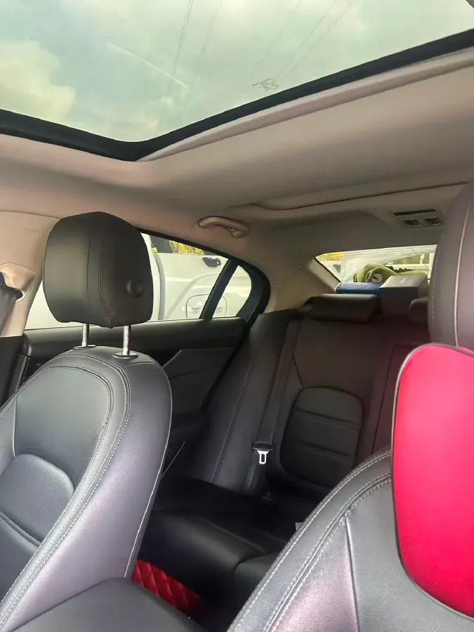 2020 Jaguar XEL 2.0T 250HP L4 8AT,autocango,china used car exporter,china ev exporter,chinese used car exporter,chinese used ev exporter