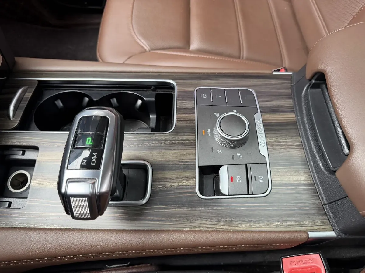 2017 Haval H9 2.0T 252HP L4 8AT,autocango,china used car exporter,china ev exporter,chinese used car exporter,chinese used ev exporter