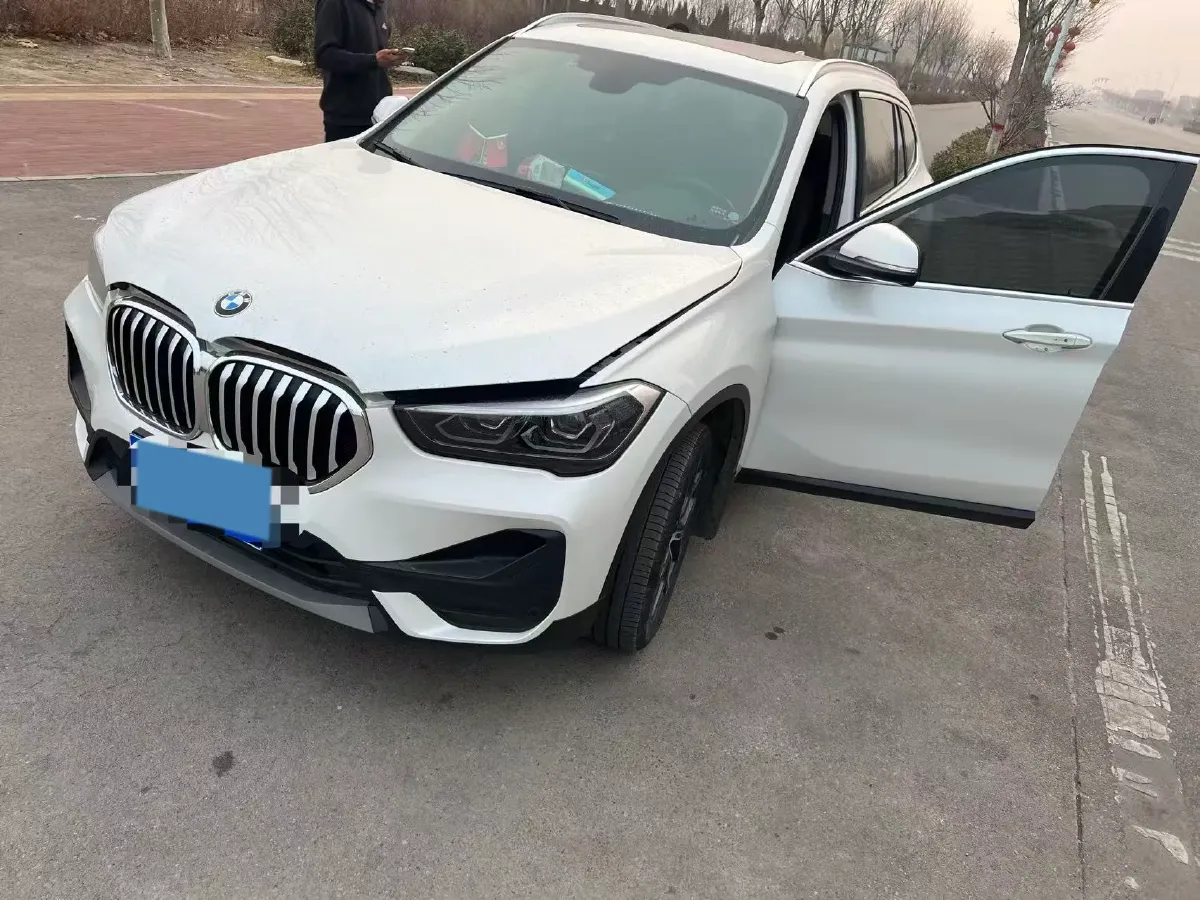 2021 BMW X1 2.0T 192HP L4 7DCT,autocango,china used car exporter,china ev exporter,chinese used car exporter,chinese used ev exporter