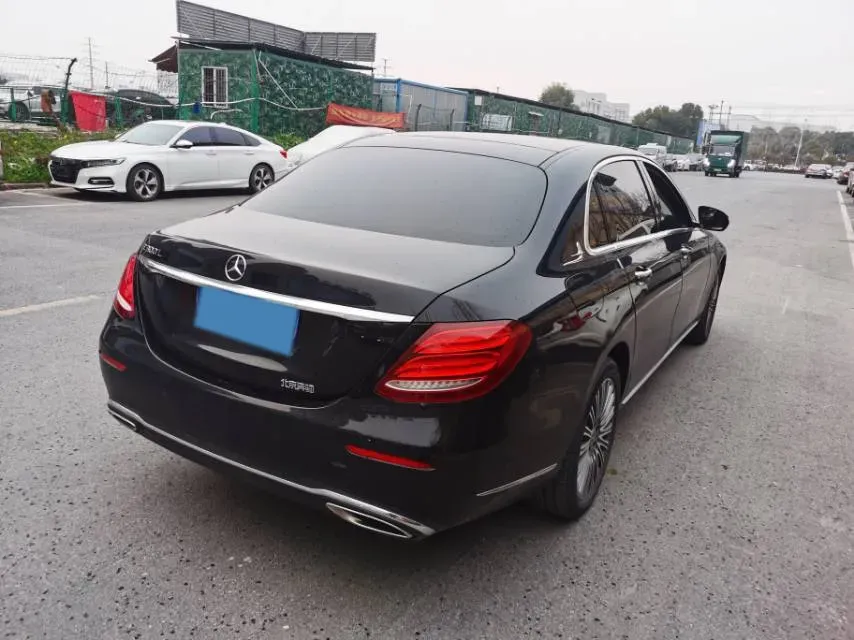 2020 Mercedes-Benz E Class 2.0T 258HP L4 9AT,autocango,china used car exporter,china ev exporter,chinese used car exporter,chinese used ev exporter