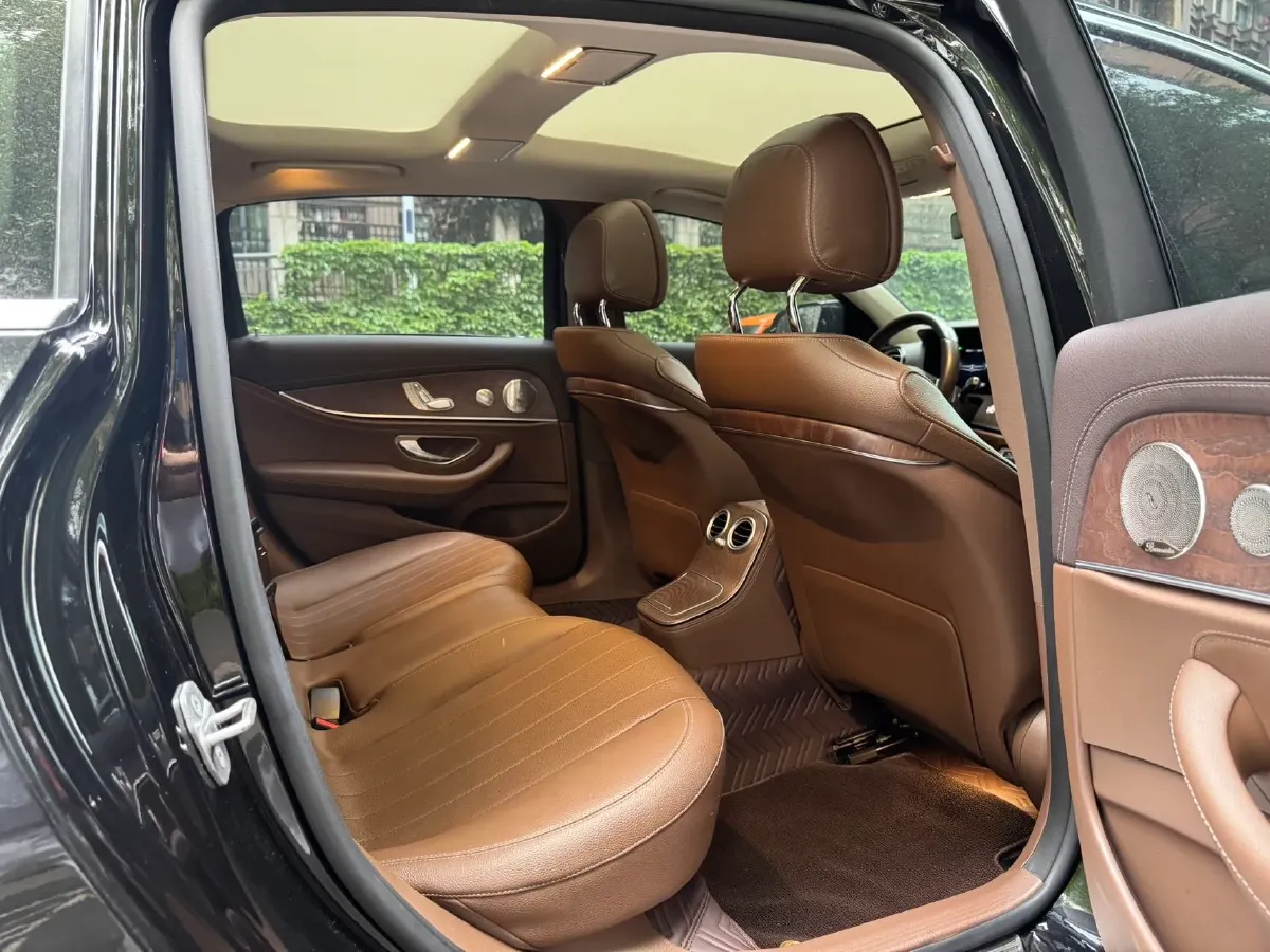 2021 Mercedes-Benz E Class 2.0T 258HP L4 9AT,autocango,china used car exporter,china ev exporter,chinese used car exporter,chinese used ev exporter