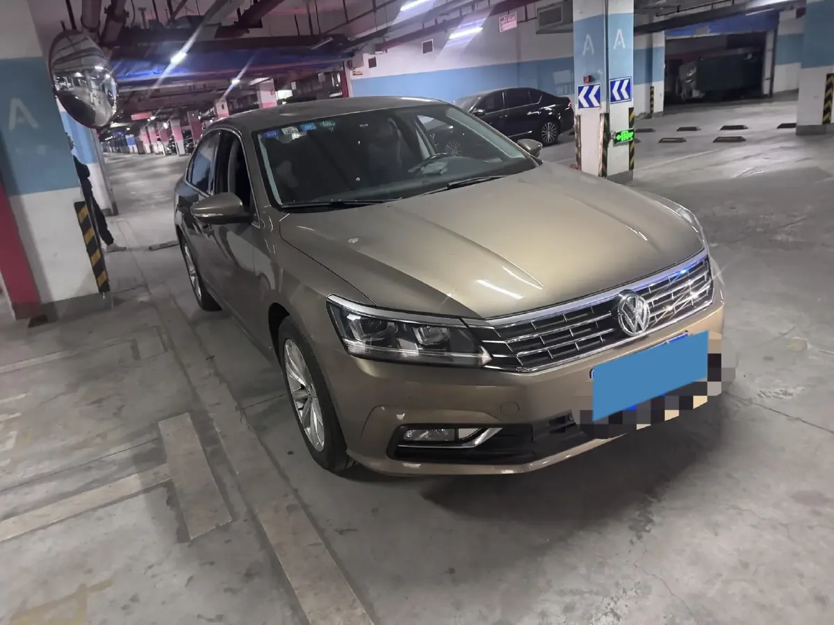 2017 Volkswagen Passat 1.8T 180HP L4 7DCT,autocango,china used car exporter,china ev exporter,chinese used car exporter,chinese used ev exporter