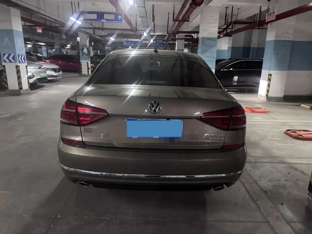 2017 Volkswagen Passat 1.8T 180HP L4 7DCT,autocango,china used car exporter,china ev exporter,chinese used car exporter,chinese used ev exporter