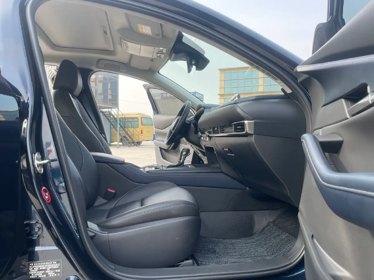 2022 Mazda CX-30 2.0L 158HP L4 6AT,autocango,china used car exporter,china ev exporter,chinese used car exporter,chinese used ev exporter