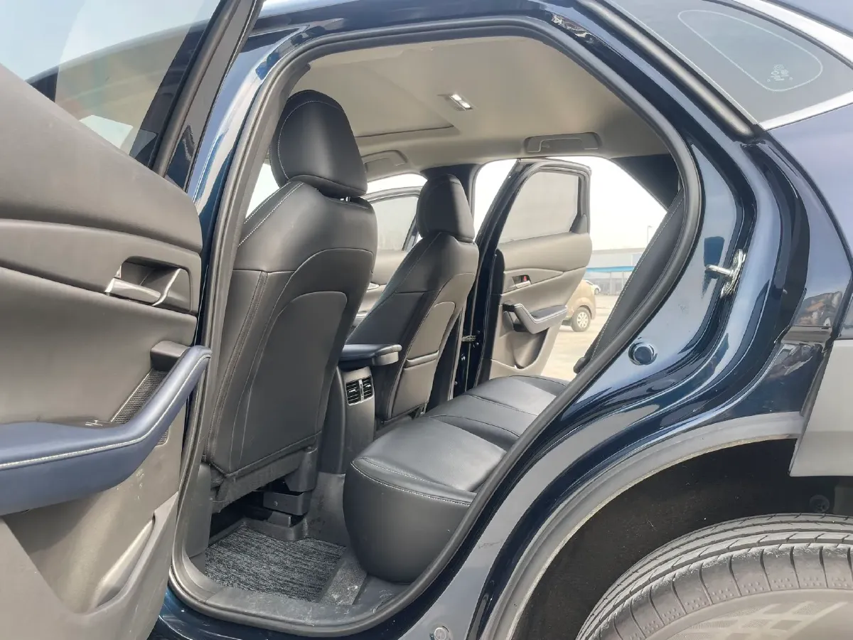 2022 Mazda CX-30 2.0L 158HP L4 6AT,autocango,china used car exporter,china ev exporter,chinese used car exporter,chinese used ev exporter