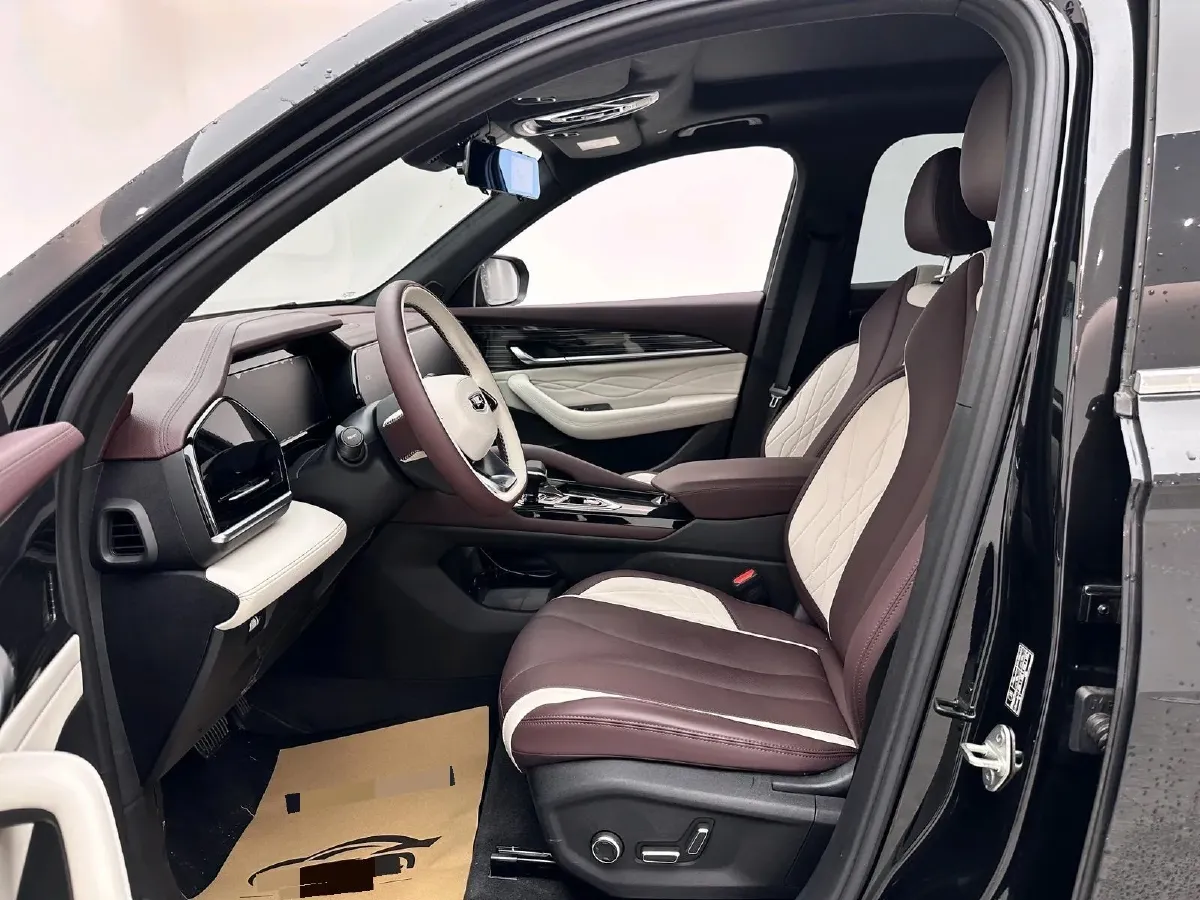 2024 Geely Monjaro 2.0T 238HP L4 8AT,autocango,china used car exporter,china ev exporter,chinese used car exporter,chinese used ev exporter