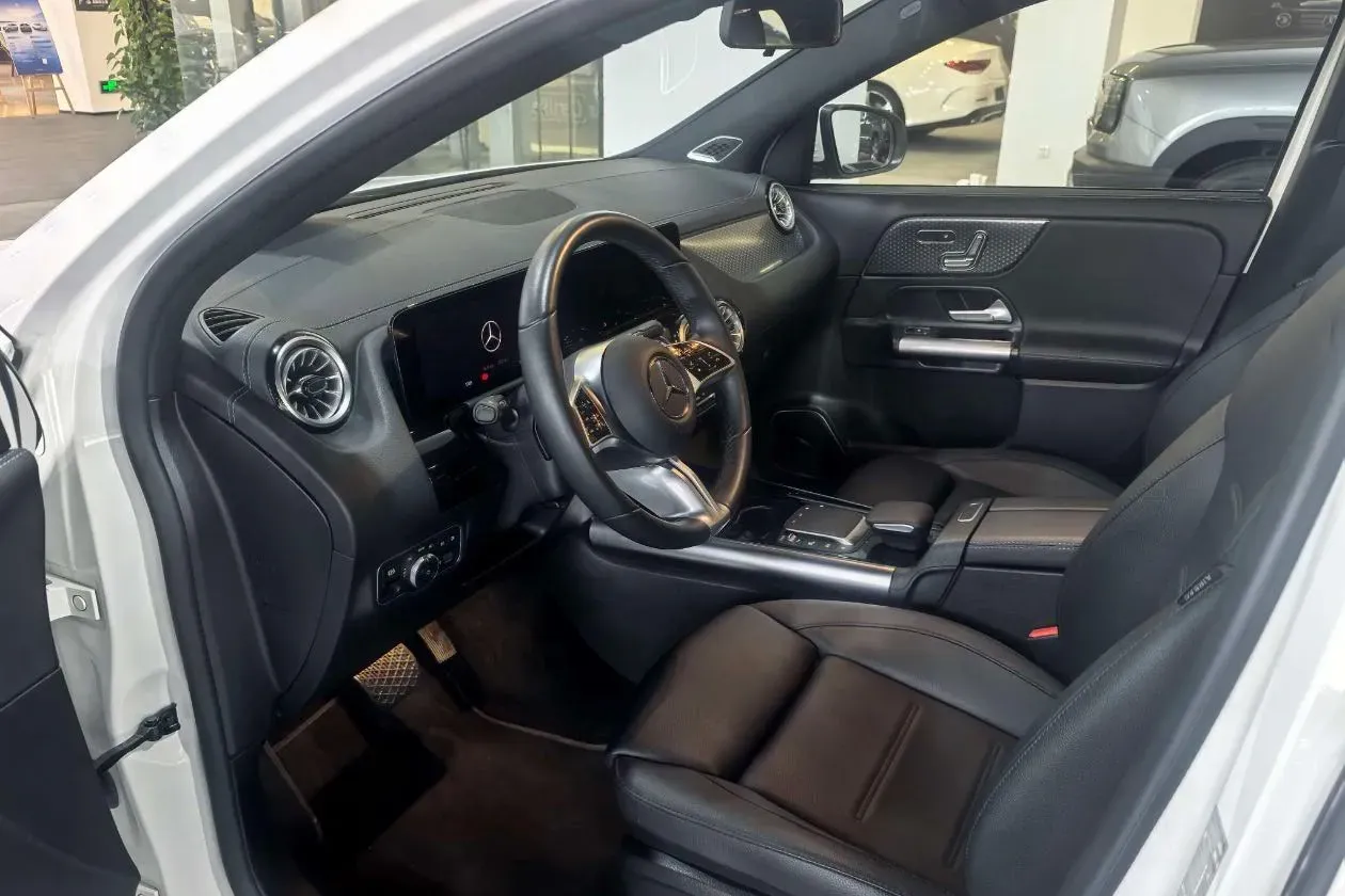 2024 Mercedes-Benz GLA Class 2.0T 190HP L4 8DCT,autocango,china used car exporter,china ev exporter,chinese used car exporter,chinese used ev exporter