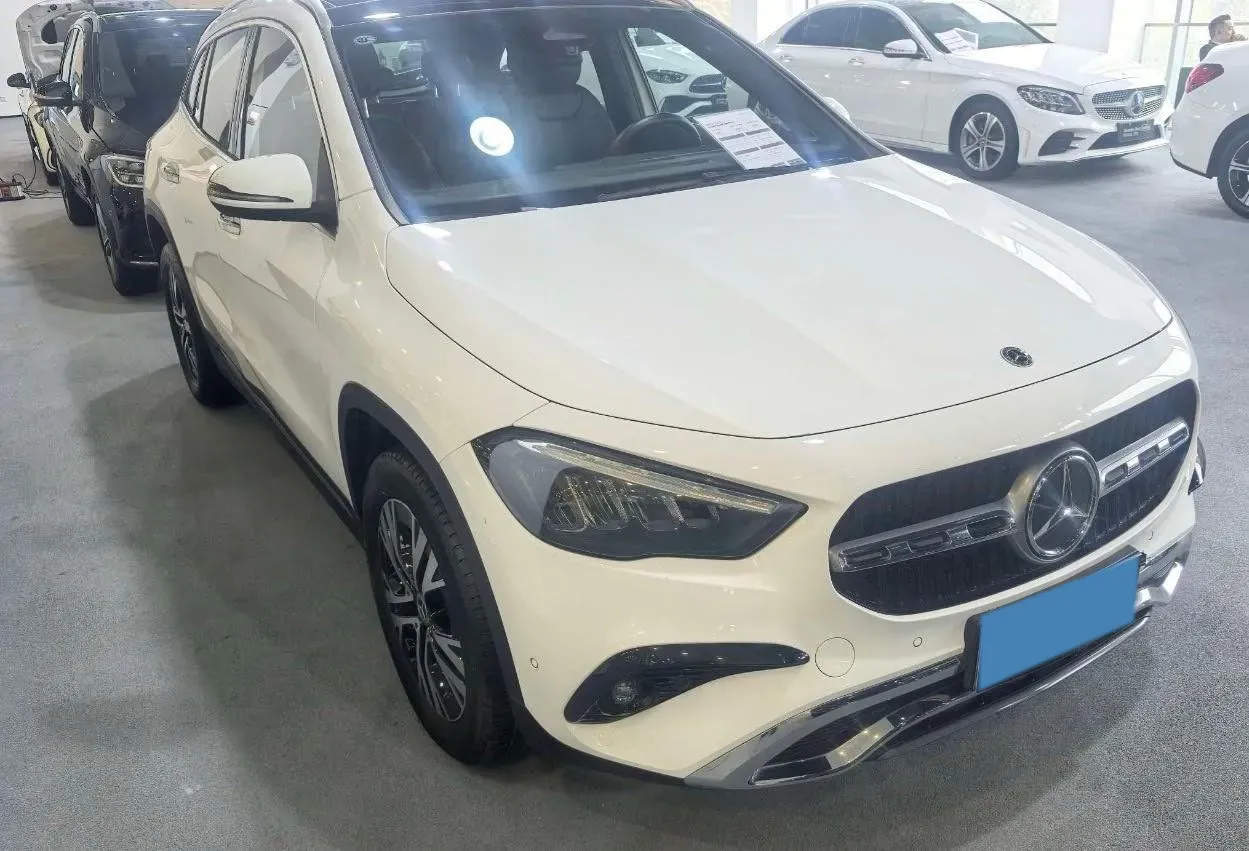 2024 Mercedes-Benz GLA Class 2.0T 190HP L4 8DCT,autocango,china used car exporter,china ev exporter,chinese used car exporter,chinese used ev exporter