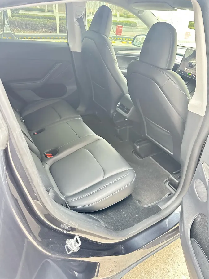 2024 Tesla Model Y BEV 78.4KWH,autocango,china used car exporter,china ev exporter,chinese used car exporter,chinese used ev exporter