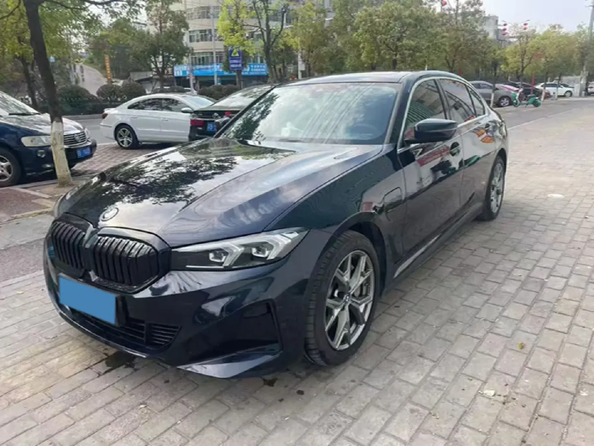 2024 BMW i3 BEV 70KWH,autocango,china used car exporter,china ev exporter,chinese used car exporter,chinese used ev exporter
