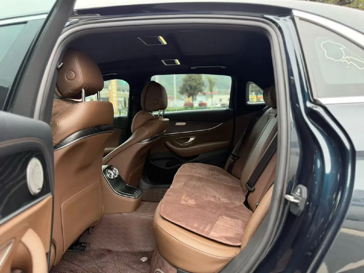 2021 Mercedes-Benz E Class 2.0T 258HP L4 9AT,autocango,china used car exporter,china ev exporter,chinese used car exporter,chinese used ev exporter
