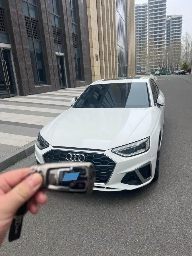 2020 Audi A4L 2.0T 190HP L4 7DCT,autocango,china used car exporter,china ev exporter,chinese used car exporter,chinese used ev exporter