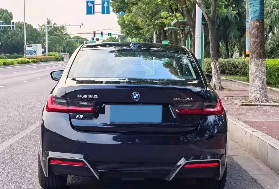 2024 BMW i3 BEV 70KWH,autocango,china used car exporter,china ev exporter,chinese used car exporter,chinese used ev exporter